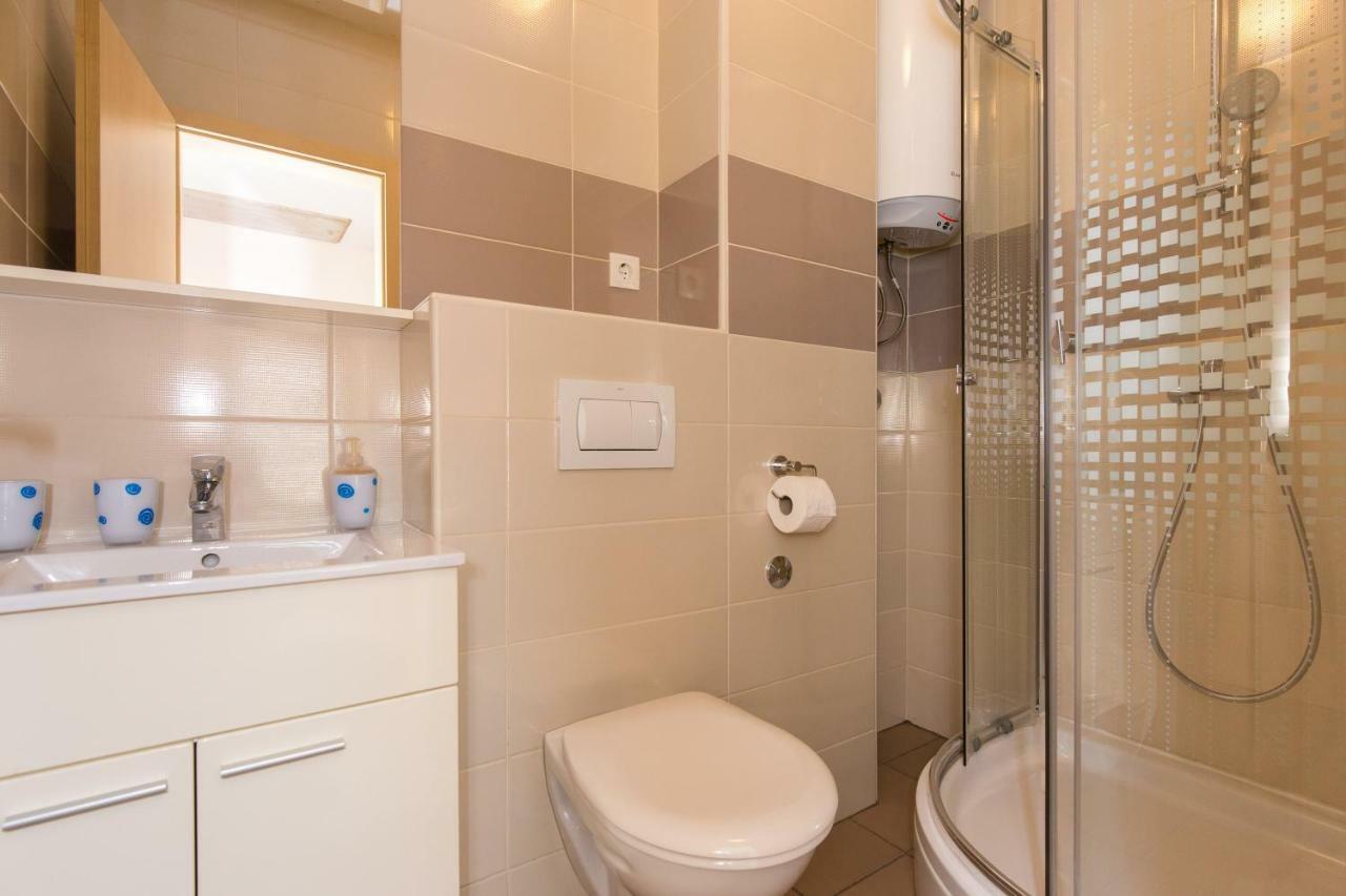 Apartments Marta คิร์ก ภายนอก รูปภาพ