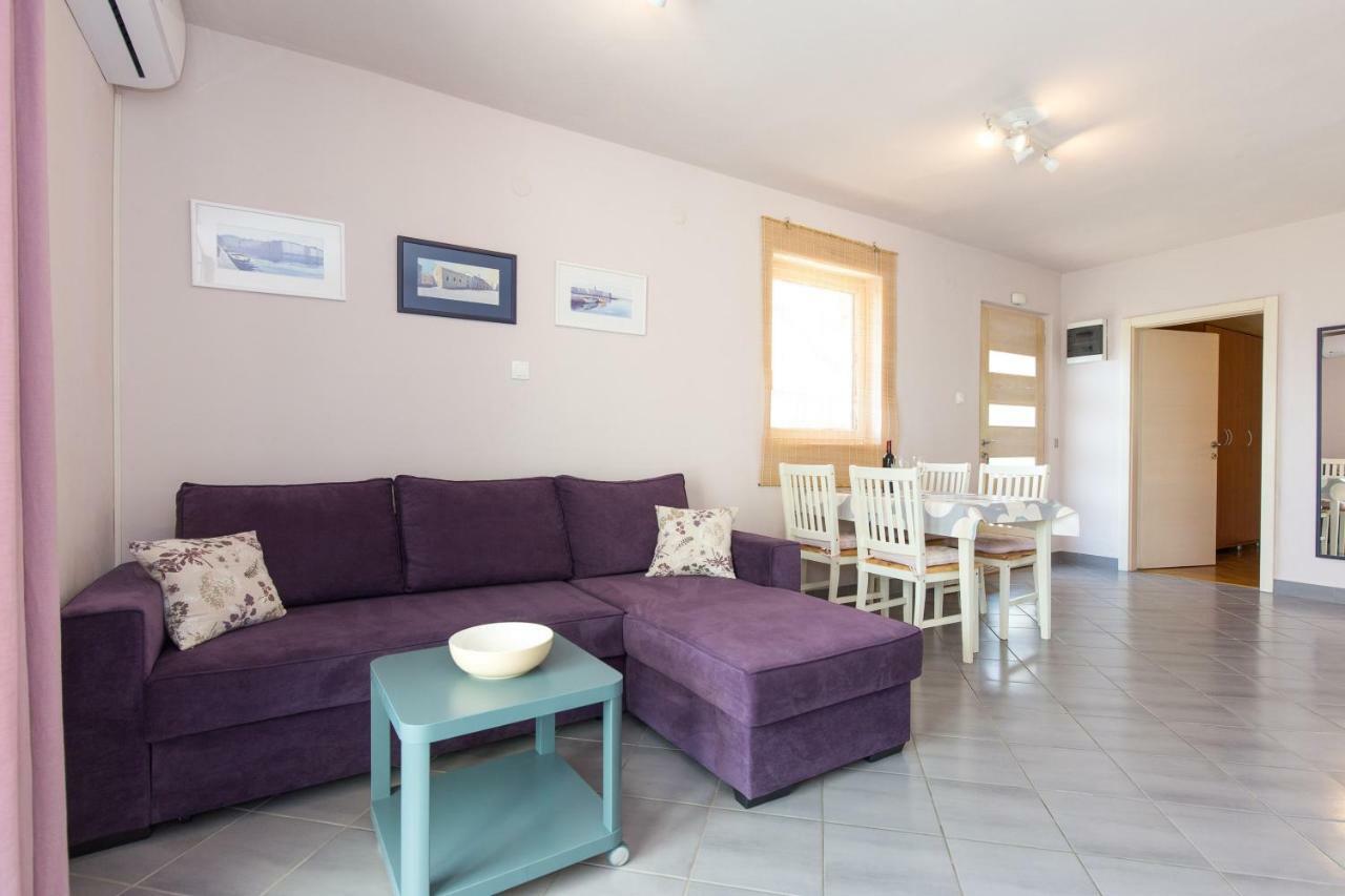 Apartments Marta คิร์ก ภายนอก รูปภาพ