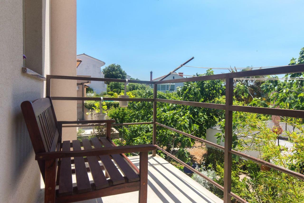 Apartments Marta คิร์ก ภายนอก รูปภาพ