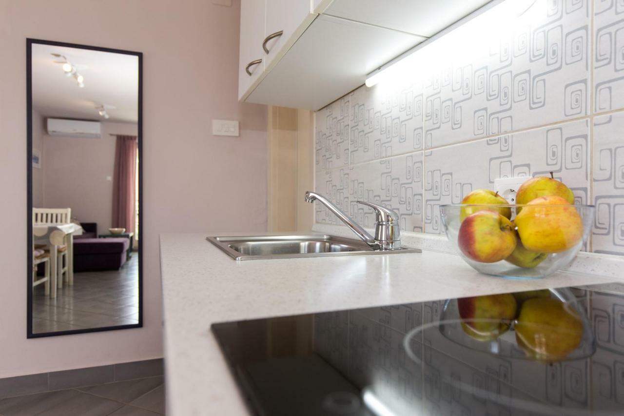 Apartments Marta คิร์ก ภายนอก รูปภาพ