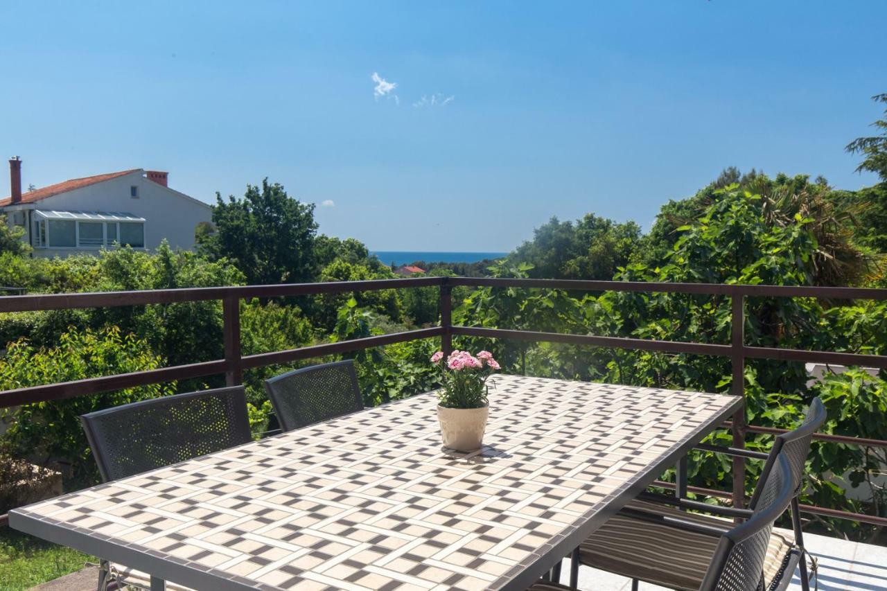 Apartments Marta คิร์ก ภายนอก รูปภาพ